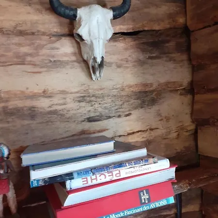 木屋 La Aux Loups 瓦卢瓦地区克雷皮