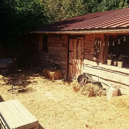 La Aux Loups Chalet